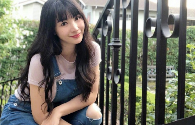 被网友催婚,把一手烂牌打成王炸的柳岩,什么时候能找到另一半?休闲区蓝鸢梦想 - Www.slyday.coM 被网友催婚,把一手烂牌打成王炸的柳岩,什么时候能找到另一半?休闲区蓝鸢梦想 - Www.slyday.coM