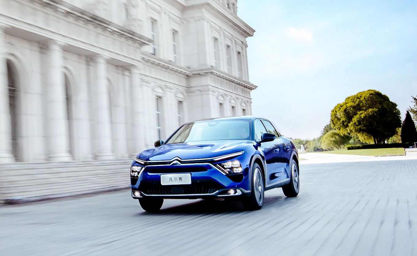 重塑法式风情,东风雪铁龙凡尔赛c5 x预售开启-新浪汽车