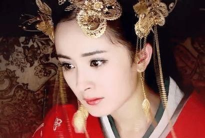 《斛珠夫人》未上映,杨幂又“搞大事情”?男主被曝是新一代顶流休闲区蓝鸢梦想 - Www.slyday.coM 《斛珠夫人》未上映,杨幂又“搞大事情”?男主被曝是新一代顶流休闲区蓝鸢梦想 - Www.slyday.coM