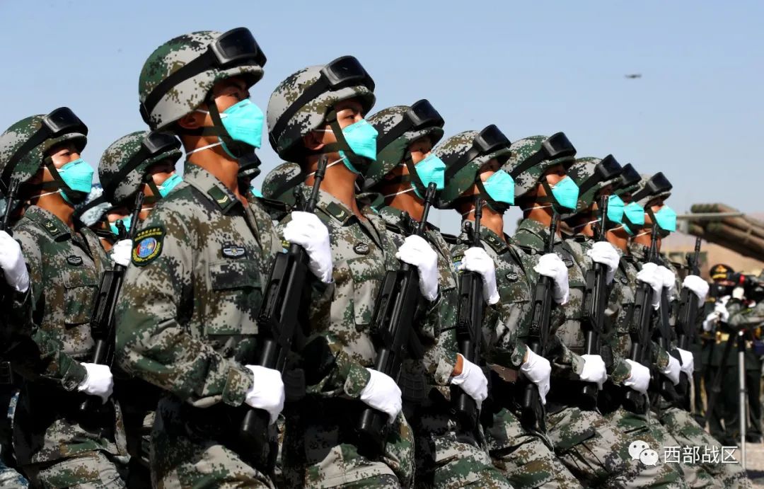 治愈强迫症解放军9个地面方阵亮相