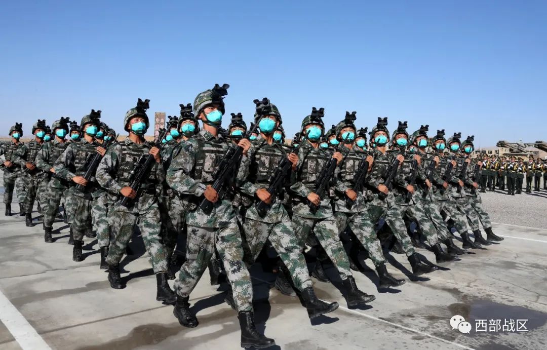 治愈强迫症解放军9个地面方阵亮相