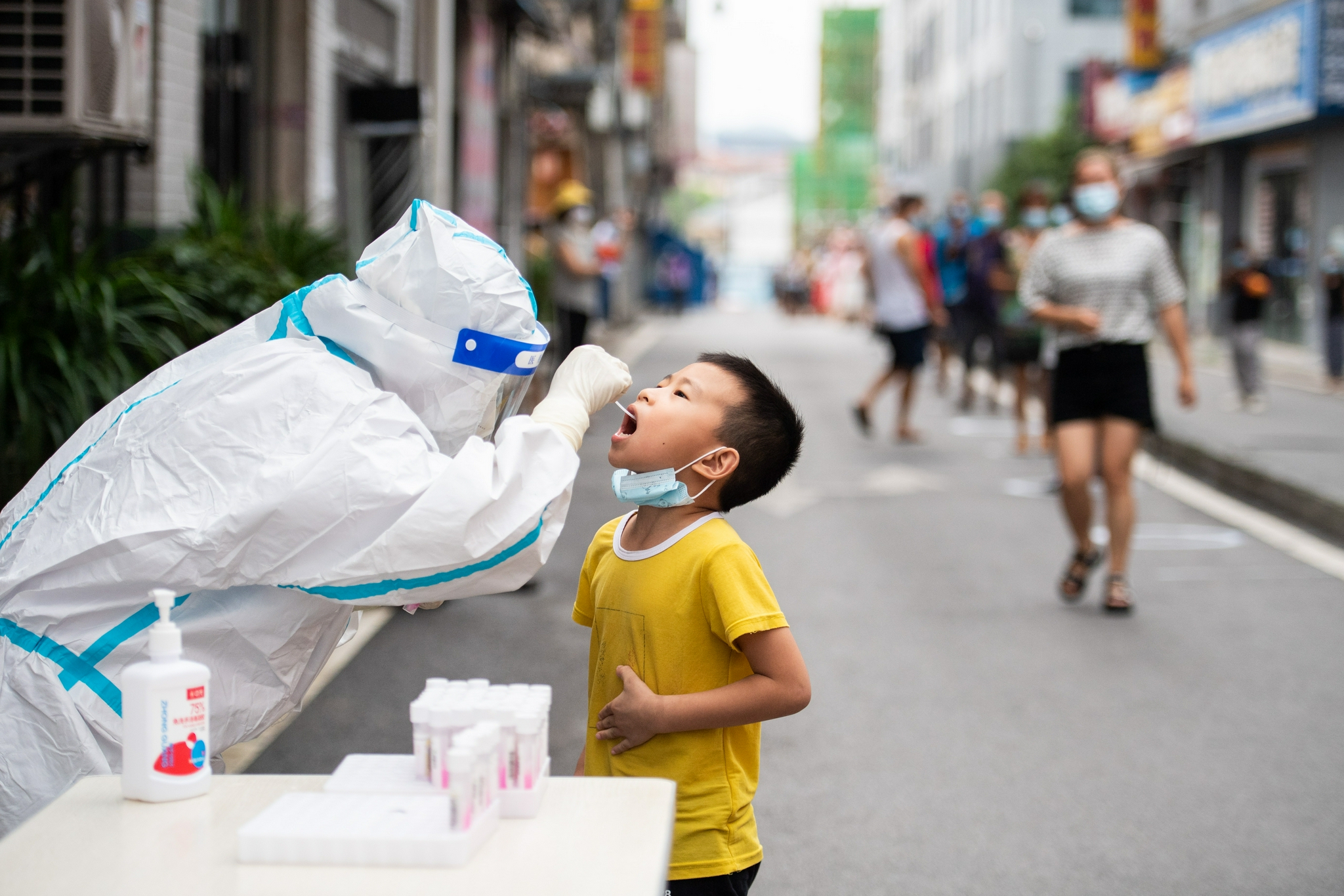张家界启动第六轮全民核酸检测