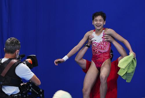 【羊晚快评】还全红婵一家清净就是网红们的最大功德休闲区蓝鸢梦想 - Www.slyday.coM