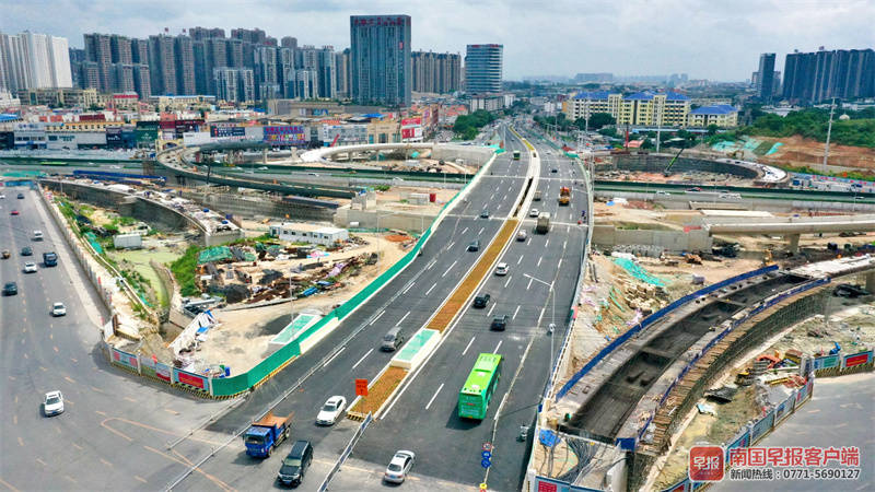 好消息!南宁邕宾立交南梧-昆仑主线通车了