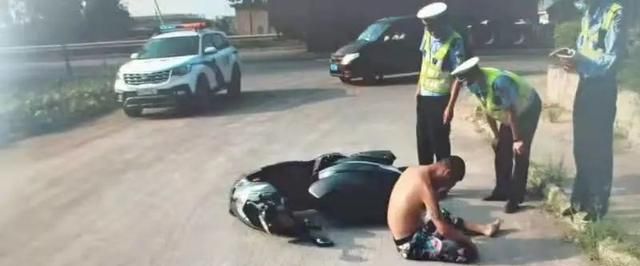 酒驾被查!他一脸笑意,手里还攥着录取通知书休闲区蓝鸢梦想 - Www.slyday.coM