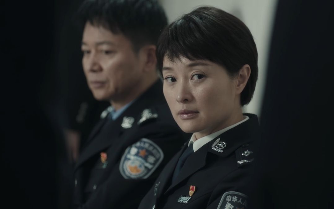 扫黑风暴被2个角色拖累江疏影演技浮夸张艺兴抹发胶出戏