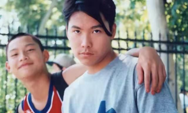 14岁出国19岁入狱23岁靠在妈妈怀里离世的他,一年后作品惊艳众人休闲区蓝鸢梦想 - Www.slyday.coM