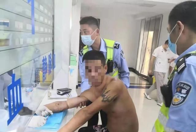 酒驾被查!他一脸笑意,手里还攥着录取通知书休闲区蓝鸢梦想 - Www.slyday.coM