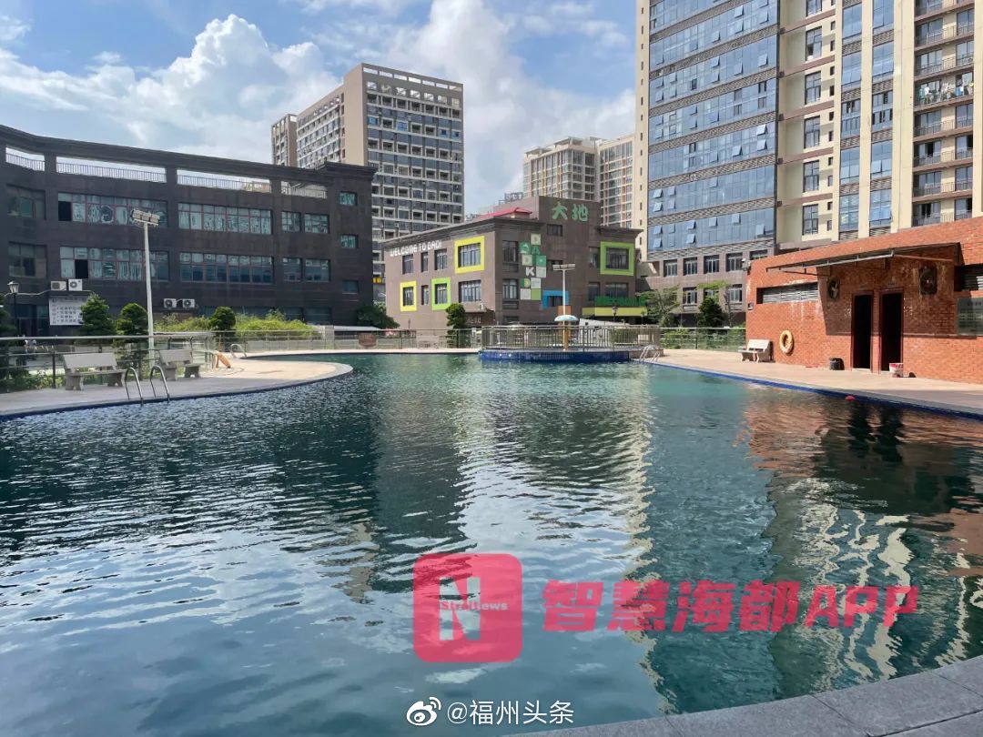 悲剧！福建5岁男孩在小区游泳池溺亡 ，监控记录致命3分钟休闲区蓝鸢梦想 - Www.slyday.coM