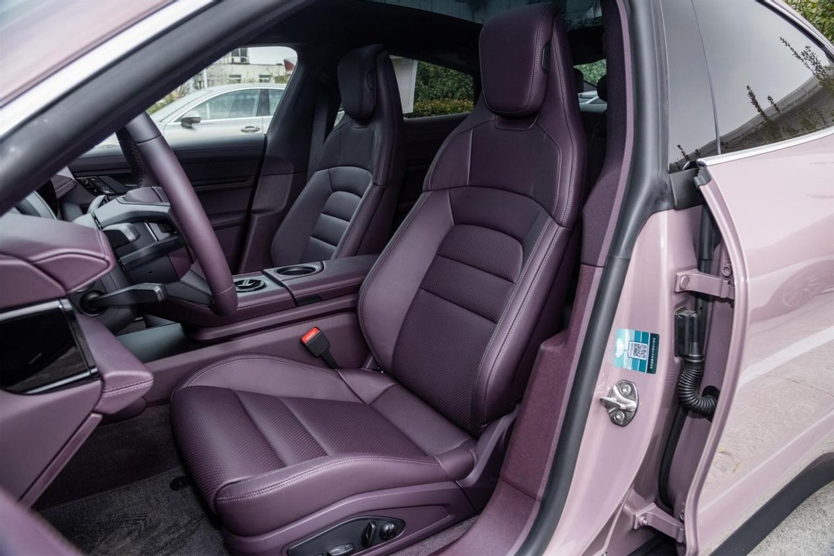 保时捷最便宜的中大型车,2.8秒破百,颠覆你对纯电车的认知!