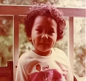 14岁出国19岁入狱23岁靠在妈妈怀里离世的他,一年后作品惊艳众人休闲区蓝鸢梦想 - Www.slyday.coM