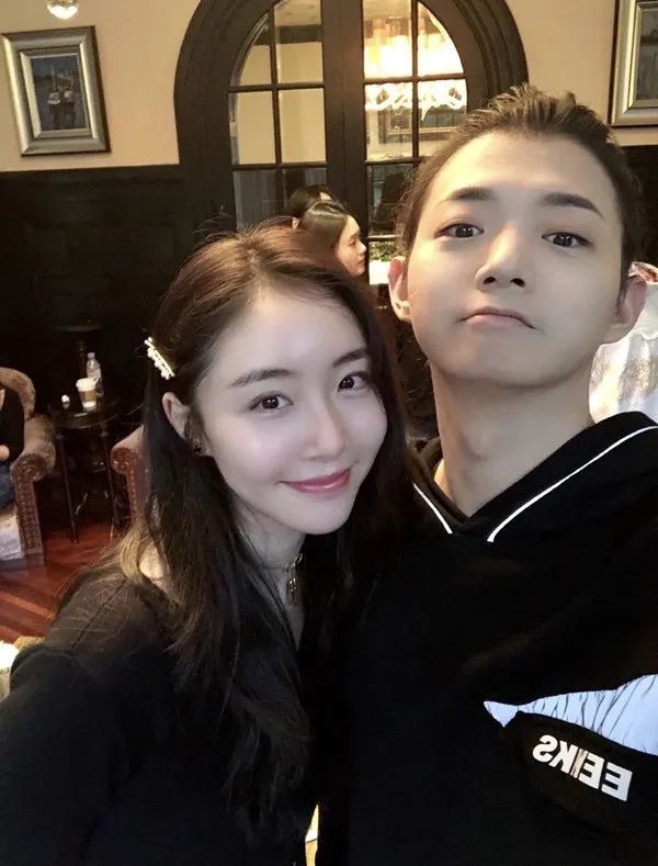 驯鹿娱乐霍尊出轨抛弃9年女友渣男