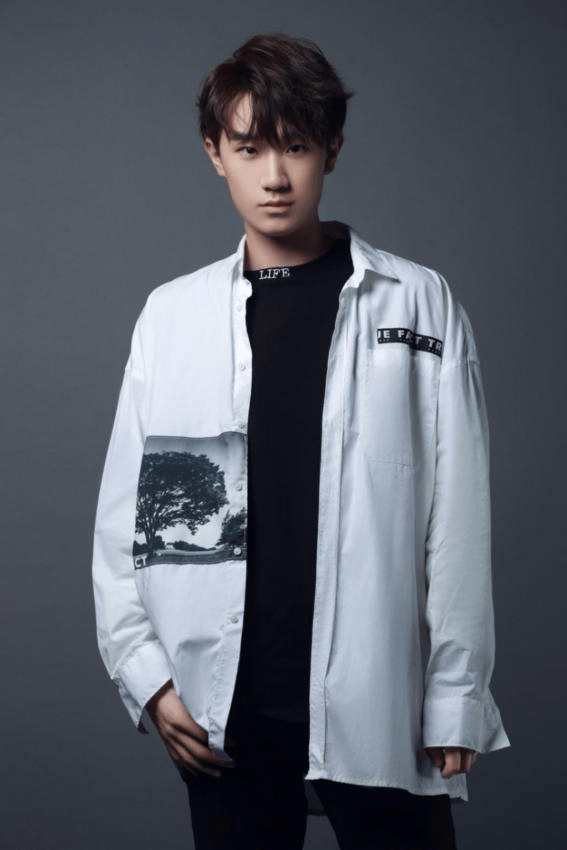 佟鑫新歌失算钢琴上线娓娓道来真挚情感