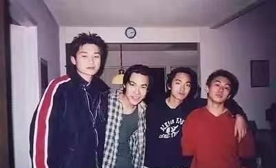 14岁出国19岁入狱23岁靠在妈妈怀里离世的他,一年后作品惊艳众人休闲区蓝鸢梦想 - Www.slyday.coM