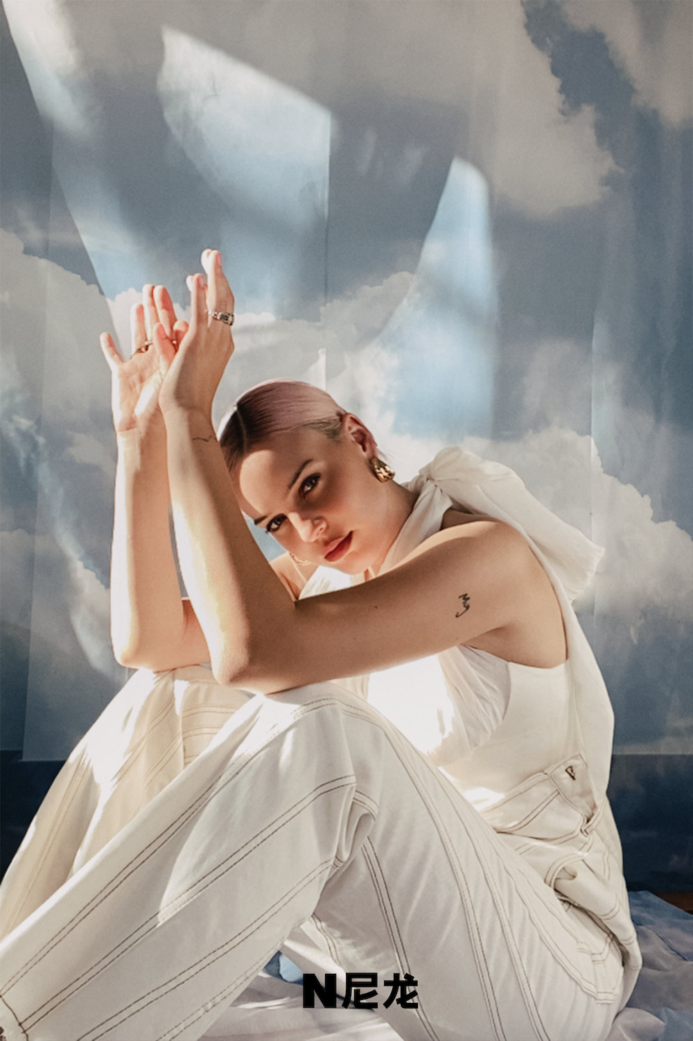 英国歌手anne-marie与林俊杰的跨时区搭线__财经头条