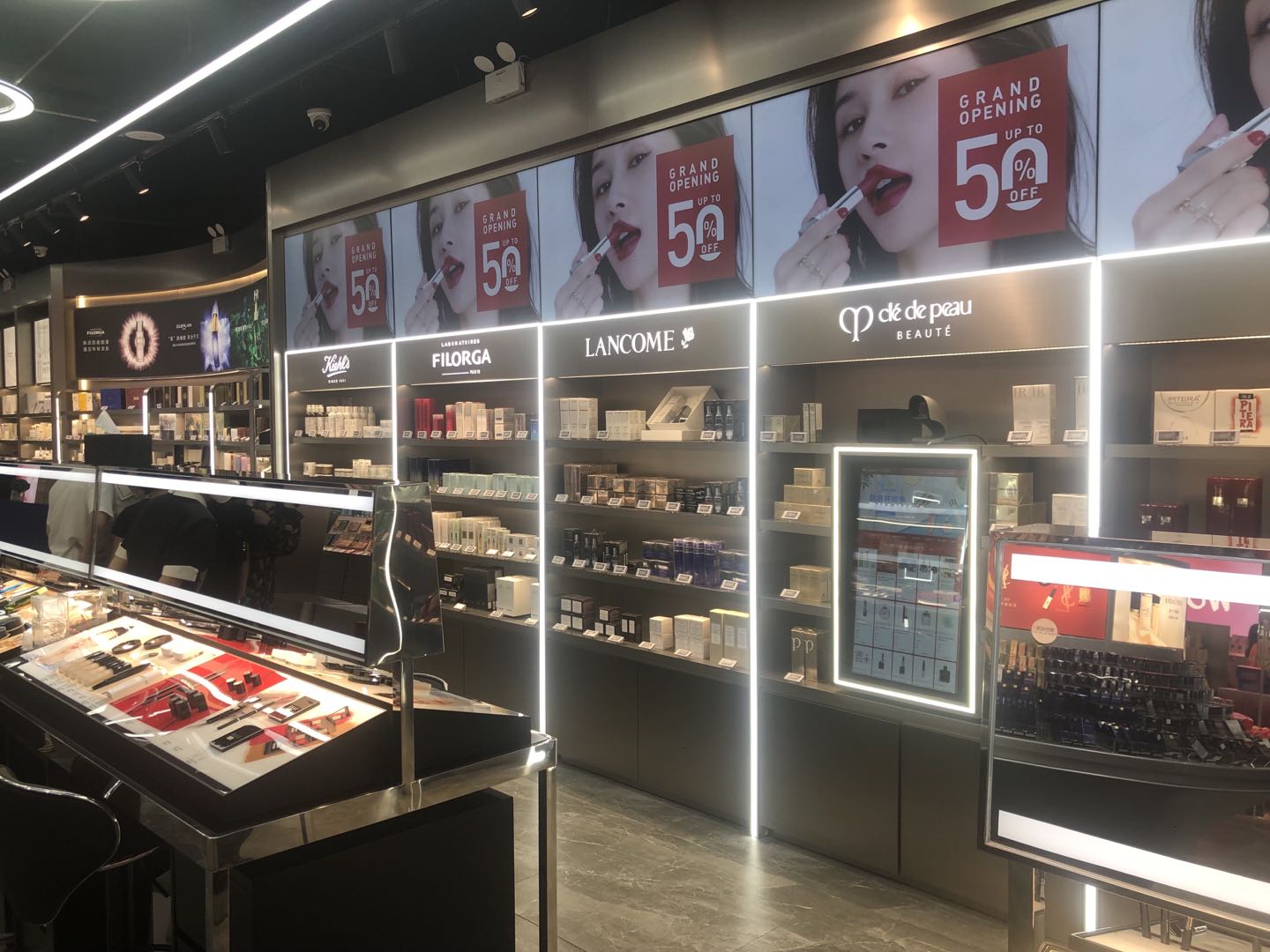 美妆集合店也走社区店模式邻里街坊会去支持生意吗