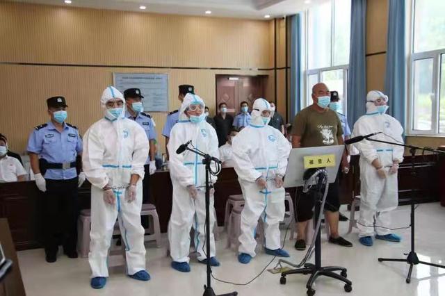 井陉县组织领导干部参加旁听案件庭审活动