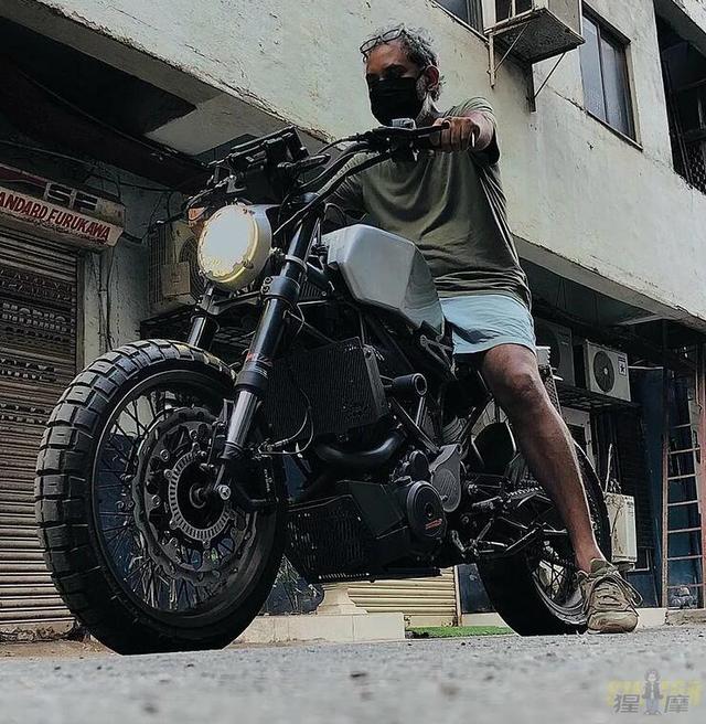 busypeople工作室改装ktm390duke末日越野风累计耗时2年