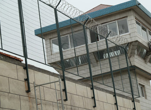 监狱里竟还能印高考试卷！网友：大碗牢饭的花样还挺多休闲区蓝鸢梦想 - Www.slyday.coM