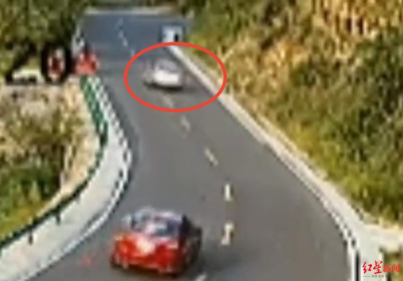 乐山7岁男孩横穿马路被汽车撞倒 驾驶员逃逸6天后被警方抓获休闲区蓝鸢梦想 - Www.slyday.coM