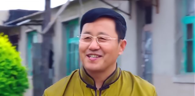 "乡爱"长贵率先抵达于月仙灵堂,发文还原现场,惹众人泪奔|王小宝