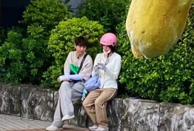 欧阳娜娜汪苏泷开套牌电车被抓,网友称交警罚两人做15分钟引导员休闲区蓝鸢梦想 - Www.slyday.coM