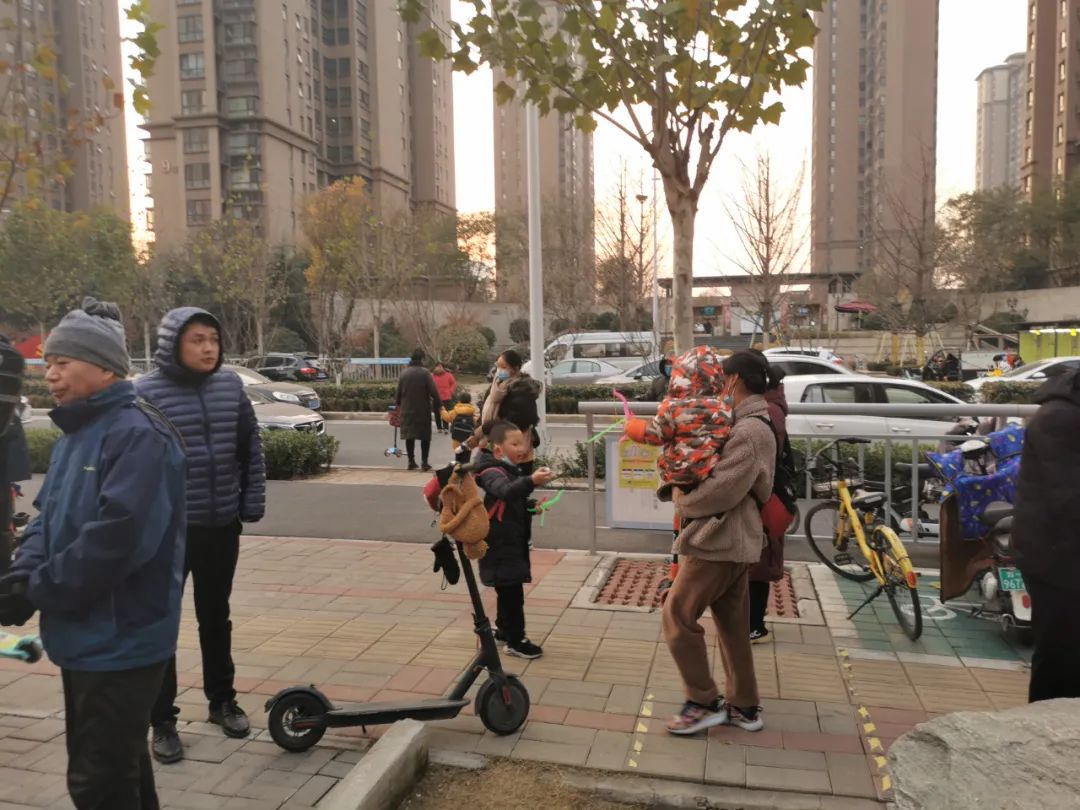 校外培训机构要耍大招了,既然不能辅导孩子,那就培训父母!休闲区蓝鸢梦想 - Www.slyday.coM 校外培训机构要耍大招了,既然不能辅导孩子,那就培训父母!休闲区蓝鸢梦想 - Www.slyday.coM