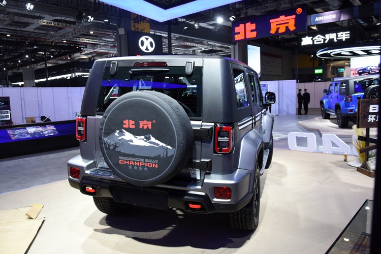 硬核越野代表作 bj40环塔冠军版售20.99万元