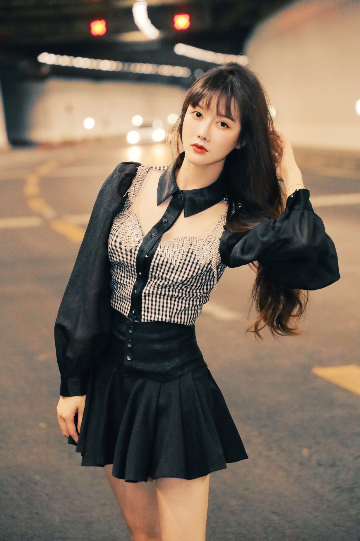 温果希最新王家卫风写真曝光粉丝期待姐姐解锁更多风格