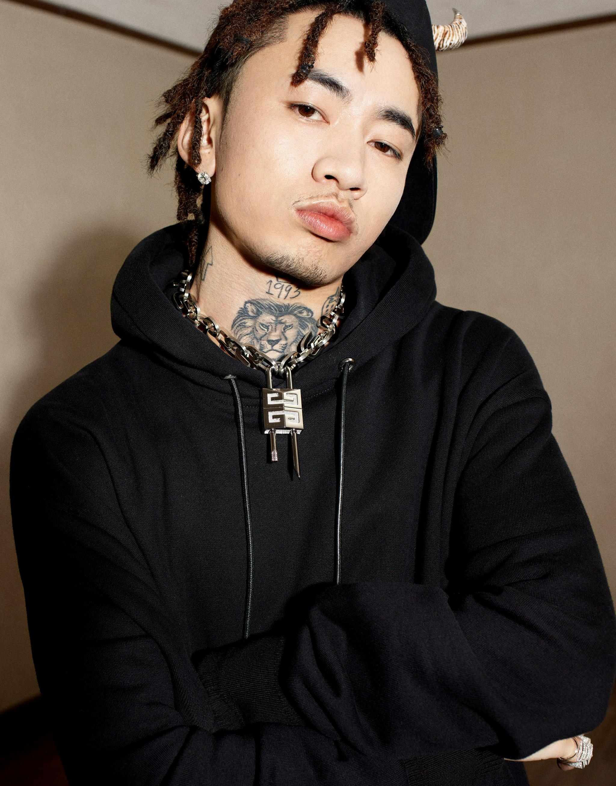 马思唯为漫威唱主题曲电影内容敏感看好这次合作吗