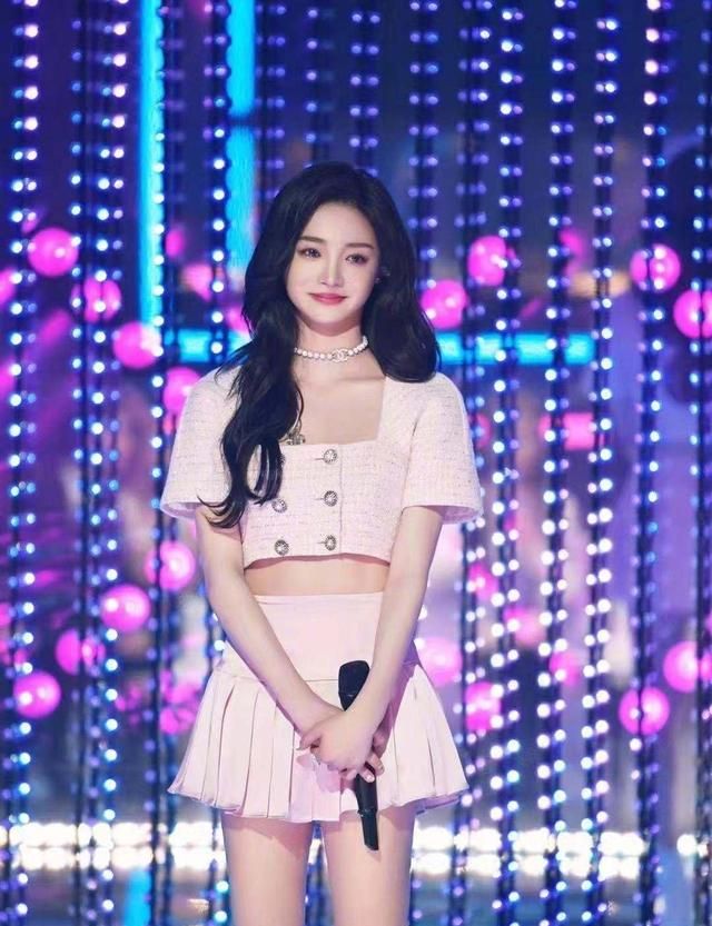 周洁琼的舞台无法“爆裂”：出道5年,她的爱豆初心还在吗?休闲区蓝鸢梦想 - Www.slyday.coM