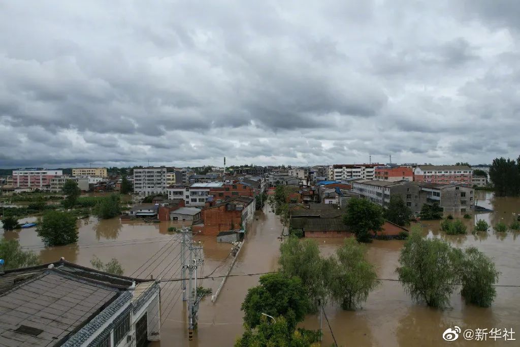 湖北多地遭遇特大暴雨应急管理部派工作组赴鄂
