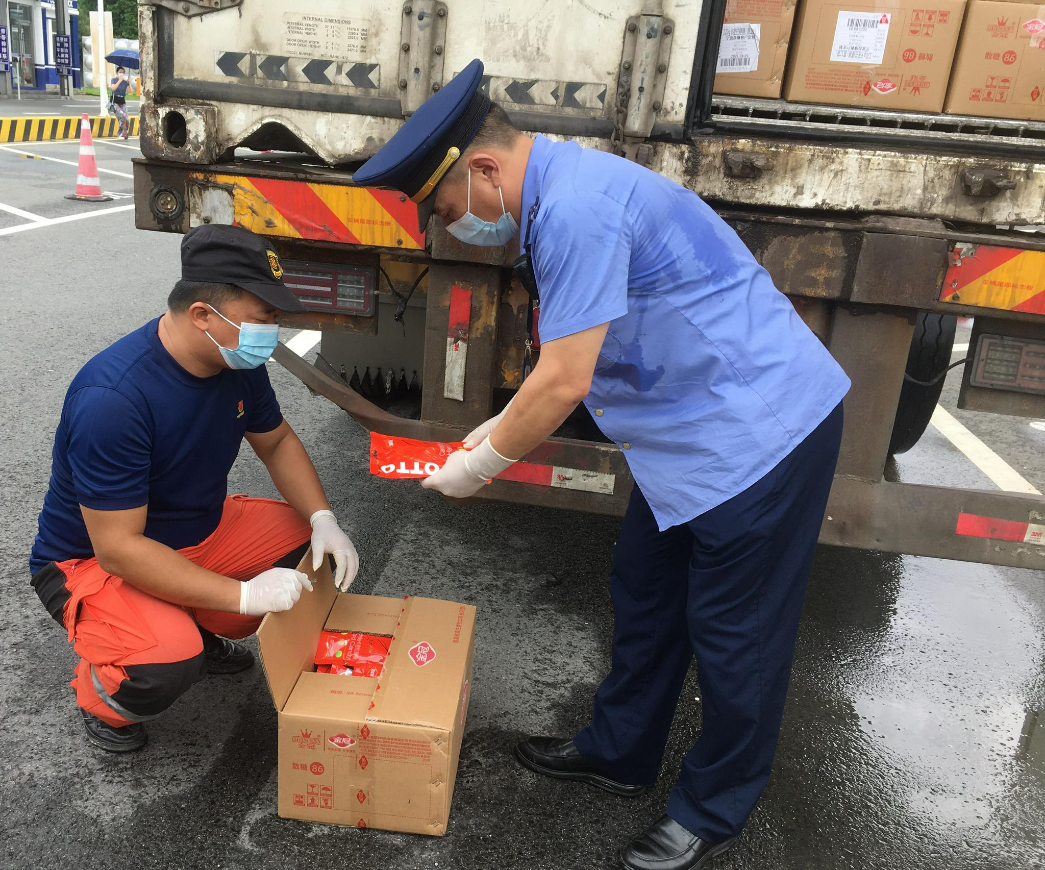落实三证一码筑牢三道防线温州加强冷链物防守好浙江南大门