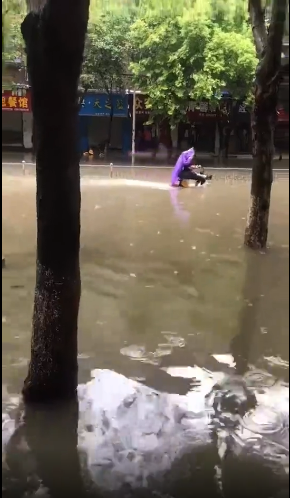 湖北遇极端降水 究竟是谁在制造特大暴雨？官方回应休闲区蓝鸢梦想 - Www.slyday.coM