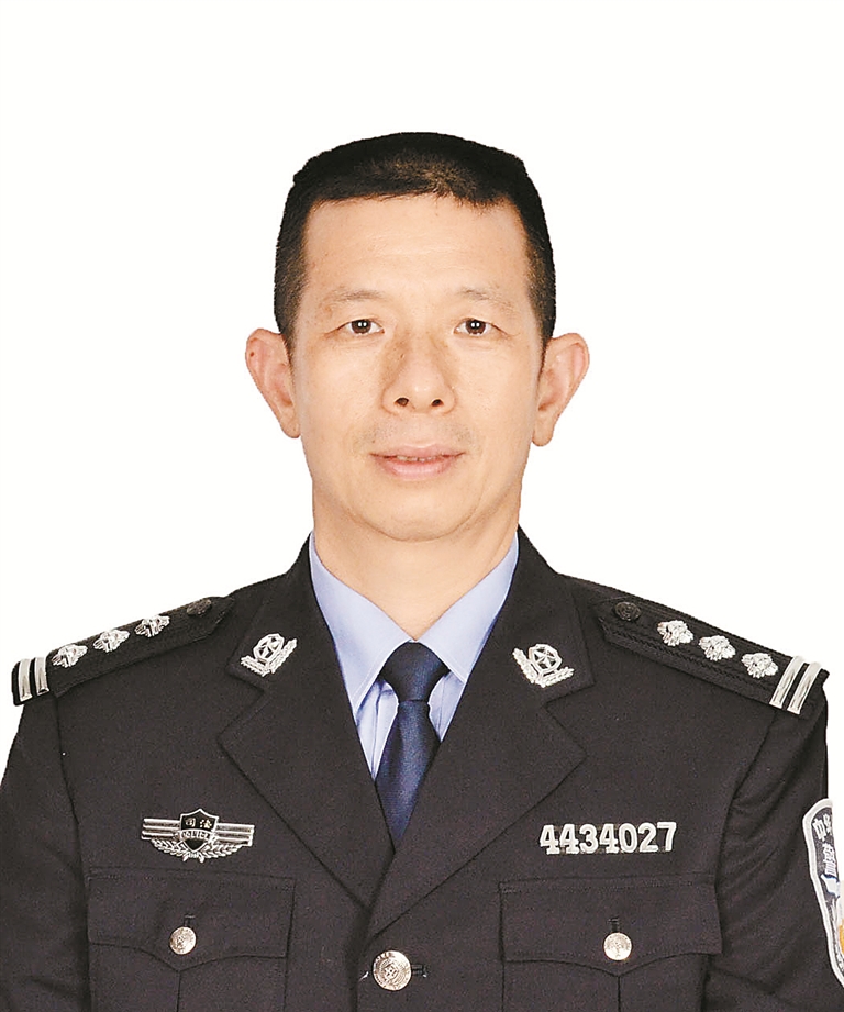 黄惠通:不忘初心 奋战戒毒一线11年|深圳市_新浪新闻