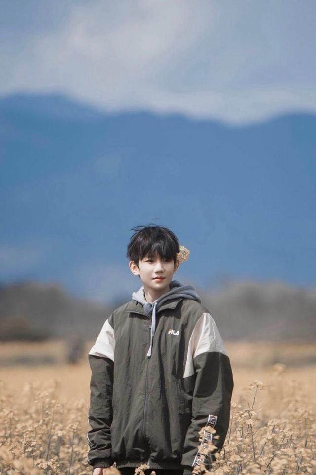 霍尊内涵王源?吐槽他是无才绣花枕头,最后却得最佳原创歌手奖休闲区蓝鸢梦想 - Www.slyday.coM 霍尊内涵王源?吐槽他是无才绣花枕头,最后却得最佳原创歌手奖休闲区蓝鸢梦想 - Www.slyday.coM