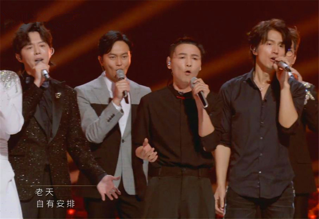 《披荆斩棘的哥哥》白举纲引众星打call，快男8强只缺华晨宇欧豪休闲区蓝鸢梦想 - Www.slyday.coM