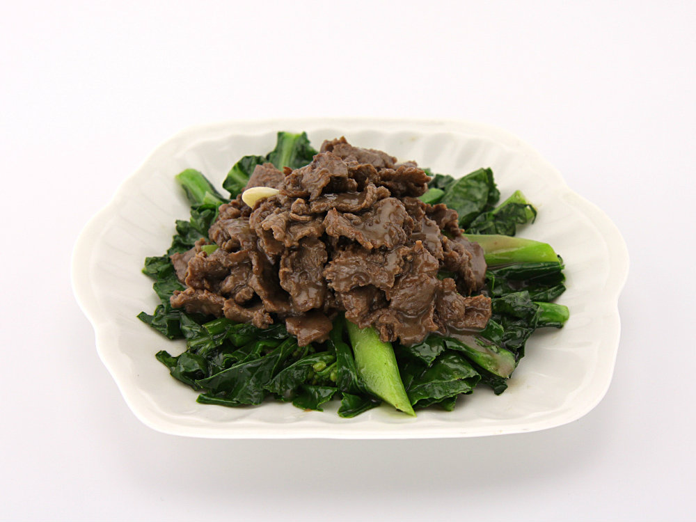 香气扑鼻的芥蓝炒牛肉六道工序后就可以和你在餐桌上相遇
