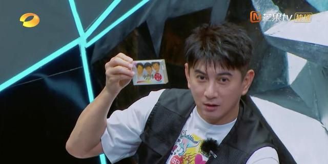 《牛气满满》成大型追星现场,邢昭林、严屹宽、王耀庆变追星男孩休闲区蓝鸢梦想 - Www.slyday.coM 《牛气满满》成大型追星现场,邢昭林、严屹宽、王耀庆变追星男孩休闲区蓝鸢梦想 - Www.slyday.coM