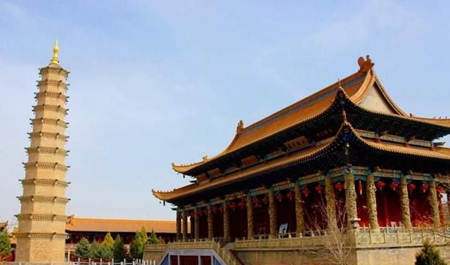 中国一座“威武”的城市,名字里自带霸气,是由皇帝亲自命名的休闲区蓝鸢梦想 - Www.slyday.coM