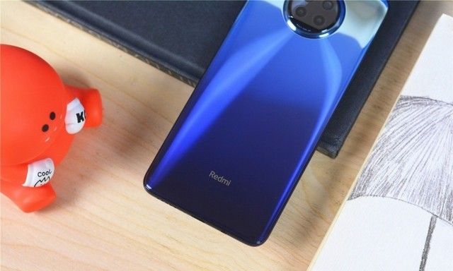 红米note 9,6000mah大电池,8 256g,千元机中的顶流__财经头条