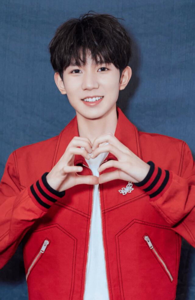 陈露晒聊天记录，霍尊疑吐槽王源“无才的绣花枕头”大量粉丝脱粉休闲区蓝鸢梦想 - Www.slyday.coM