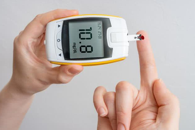 高血糖吃桃子能不能帮助降血糖?这一方面需要注意,不妨了解一下