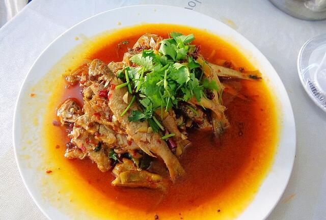 在新疆福海吃特产鱼,128元一盘,看看到底值不值?