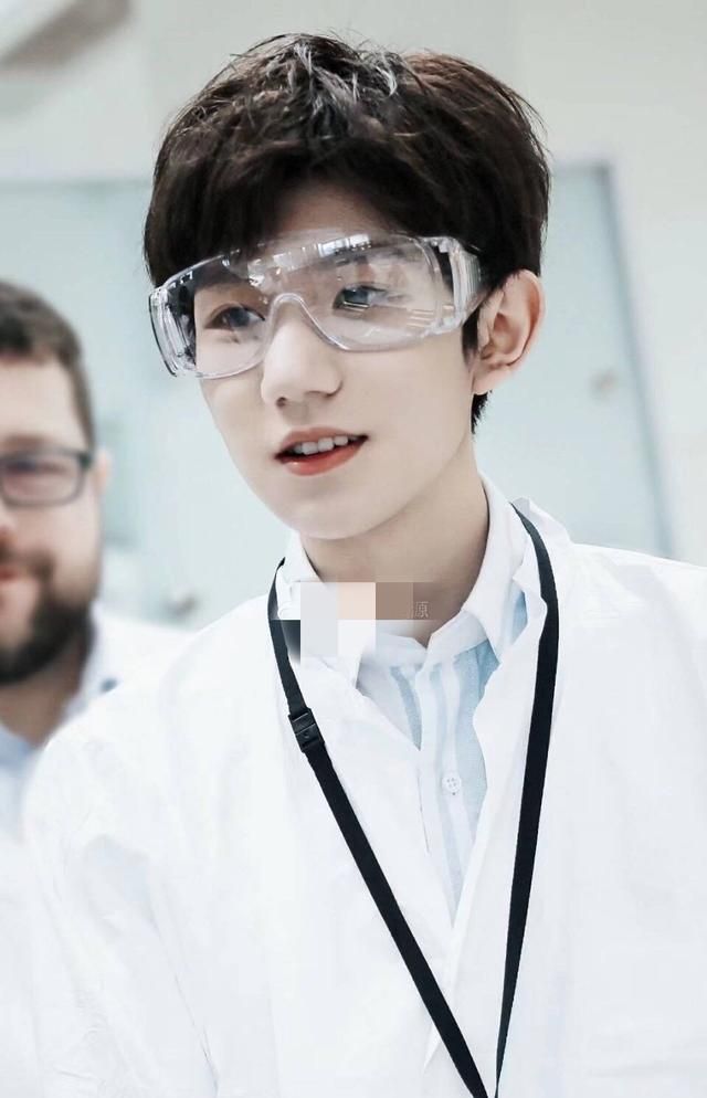 霍尊内涵王源?吐槽他是无才绣花枕头,最后却得最佳原创歌手奖休闲区蓝鸢梦想 - Www.slyday.coM 霍尊内涵王源?吐槽他是无才绣花枕头,最后却得最佳原创歌手奖休闲区蓝鸢梦想 - Www.slyday.coM