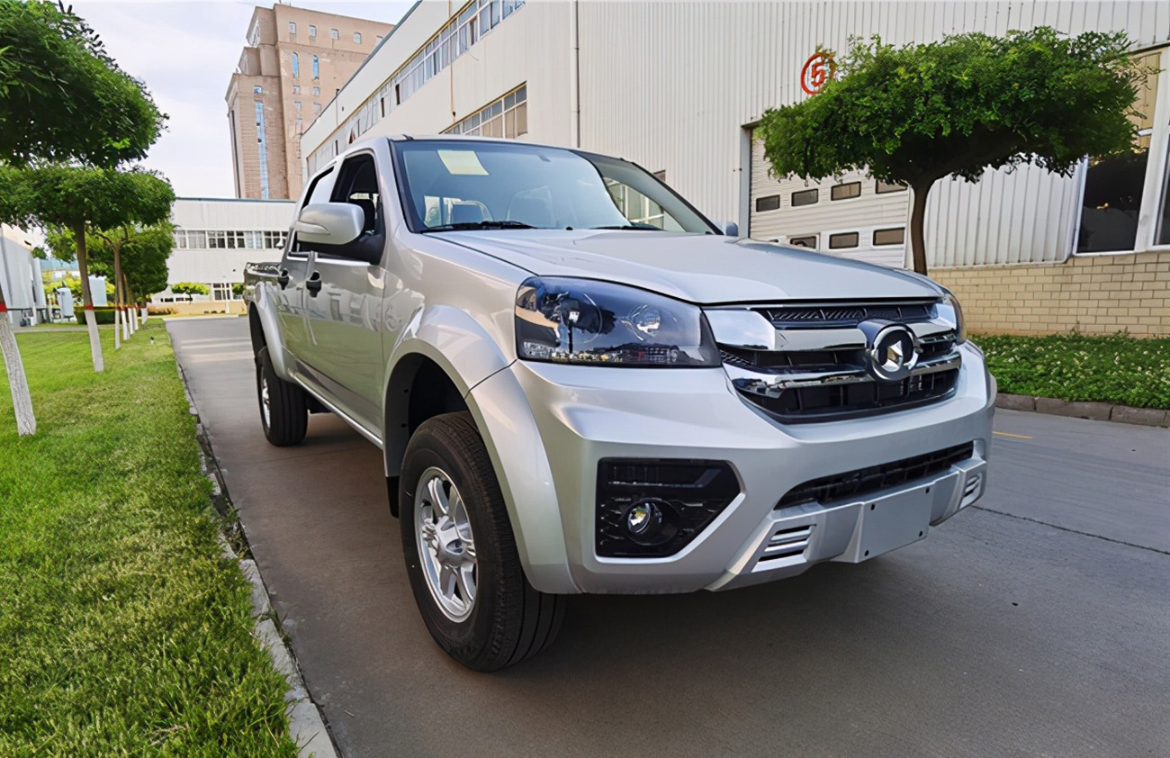 长城风骏5新车型上市,轴距3350mm,汽油柴油都有,7.88万起