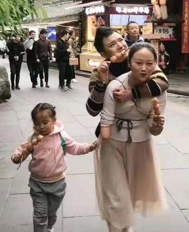 网红残疾夫妻被曝离婚!无腿丈夫疑出轨女粉丝,妻子为他落一身病休闲区蓝鸢梦想 - Www.slyday.coM 网红残疾夫妻被曝离婚!无腿丈夫疑出轨女粉丝,妻子为他落一身病休闲区蓝鸢梦想 - Www.slyday.coM