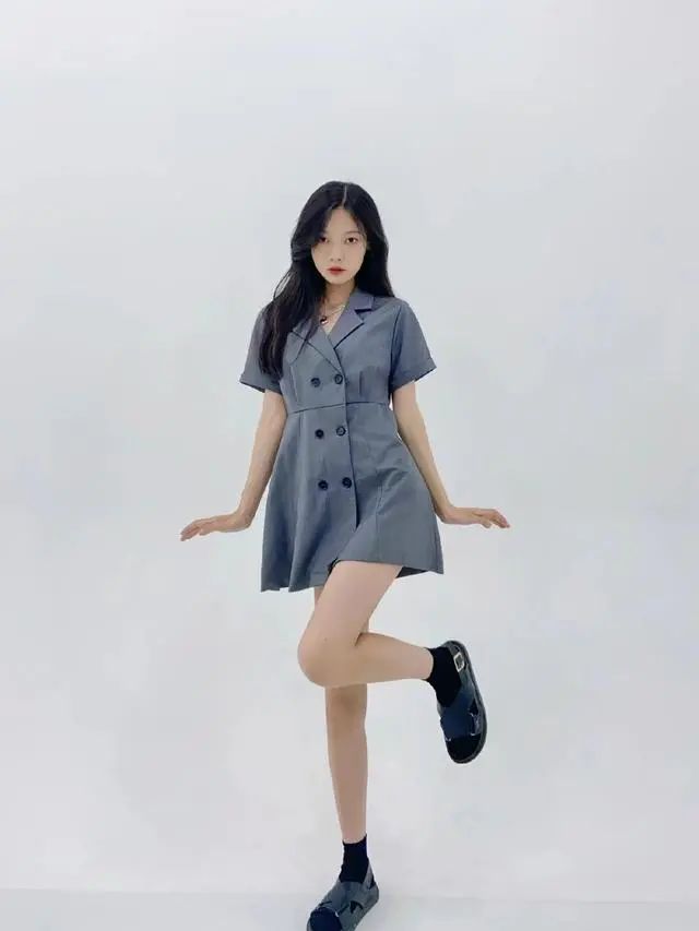 万能站姿拍照姿势7个让你更美的姿势动作