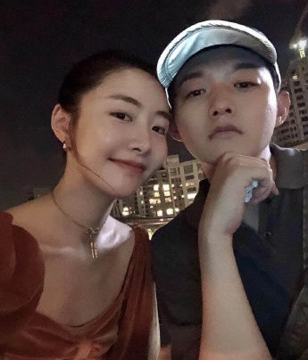 陈露晒聊天记录，霍尊疑吐槽王源“无才的绣花枕头”大量粉丝脱粉休闲区蓝鸢梦想 - Www.slyday.coM