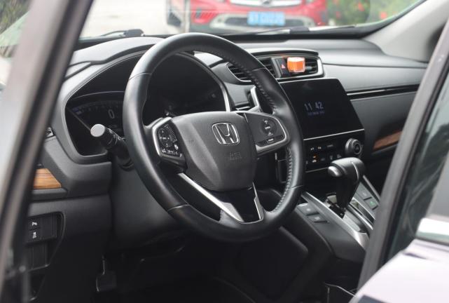 星越L对比CR-V，摘下有色眼镜看差距